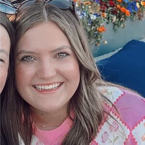 Meet your Posher, Emma